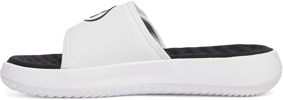 Under Armour Boys' Ignite Pro 8
