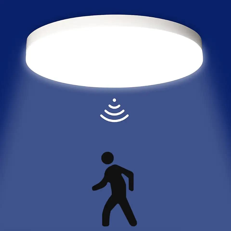 LED Deckenleuchte mit Radar Bewegungsmelder Innen 15W 4000K, IP44 Rund Deckenlampe für Flur, Treppe, Veranda, Garage, Carport, Balkon, Abstellraum, Keller