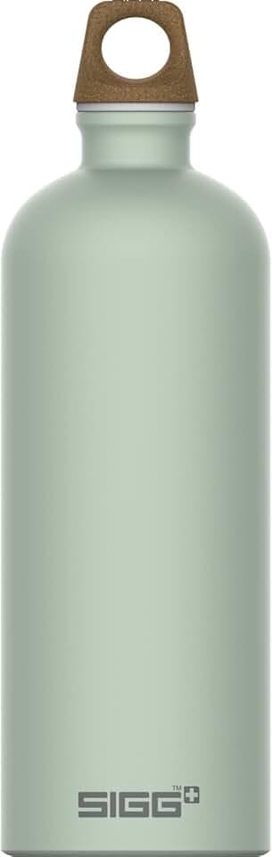 SIGG - Alu Trinkflasche - Traveller MyPlanet - Made in Switzerland - Für Kohlensäurehaltige Getränke Geeignet - Auslaufsicher - Federleicht - BPA-frei - 0,6L / 1L