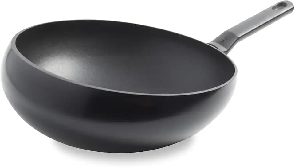 BK Wokarang Gesunder induktionsgeeigneter 30-cm-Keramik-Wok mit Edelstahlgriff, backofen- und grillfest bis 160°C, langlebig und professionell, spülmaschinenfest, PFAS-frei, schwarz