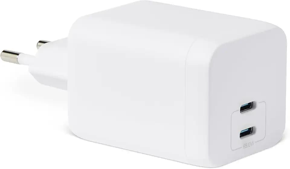 Amazon Basics USB-C-Wandladegerät mit Nano-GaN-Technologie und Schnellladefunktion, 65W, 2 Anschlüsse für Laptops, Tablets, Telefone, Weiß