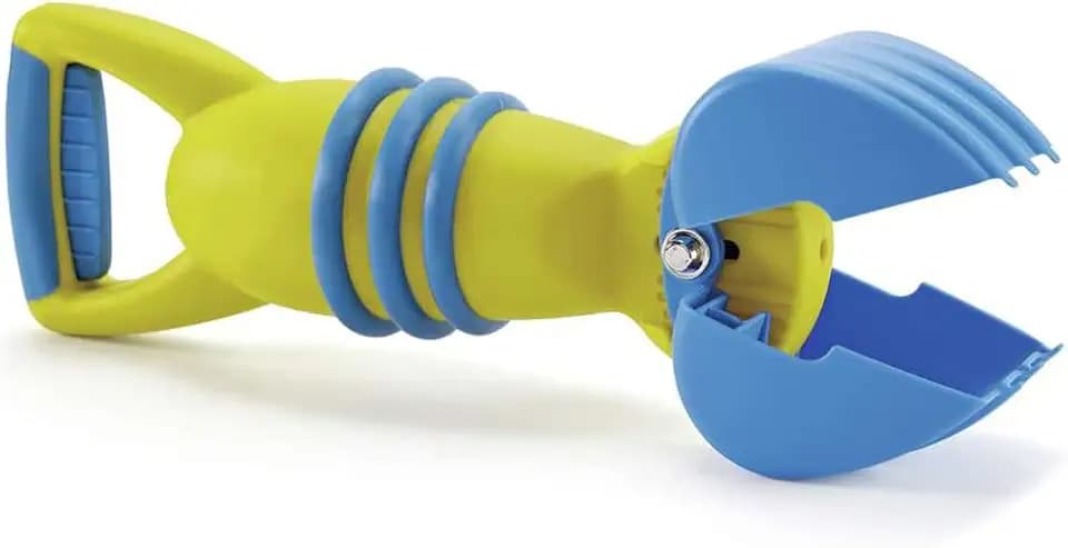 Hape Greifer, Sandspielzeug, gelb/blau - Kinder Sand- und Wasserspiele, Fördert Motorik, Greifen und Koordination, Outdoor Spielzeug für Strand, Sandkasten und Planschbecken, geeignet ab 12 Monaten