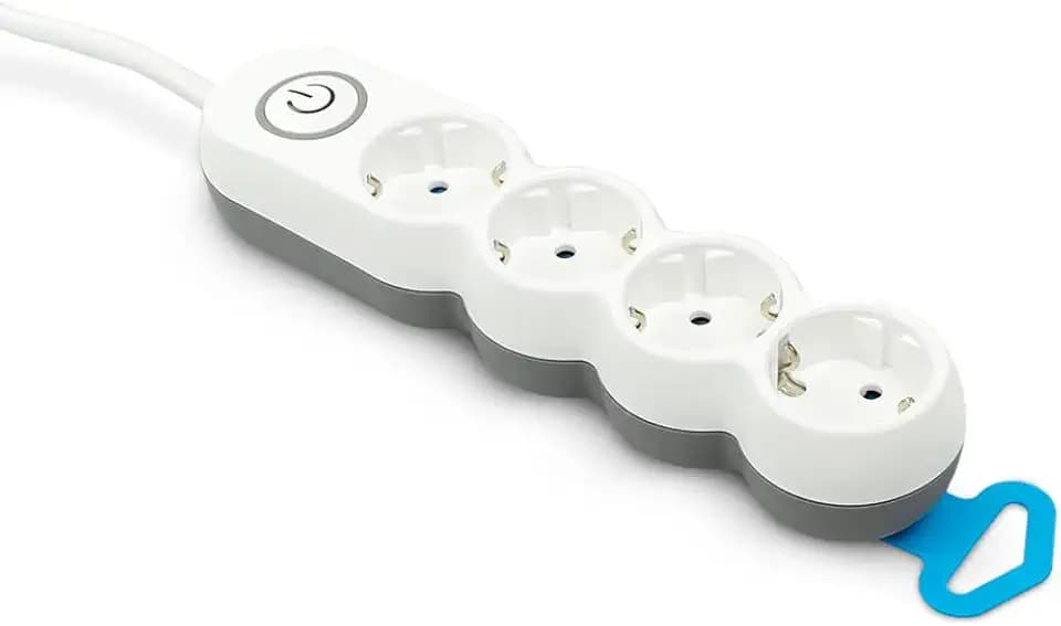 Garza Power – Steckdosenleiste mit 4 Steckdosen | mit Schalter | Flachstecker | Mehrfachsteckdose 1,4 Meter | Kindersicherung | Farbe Weiß | Gama Design