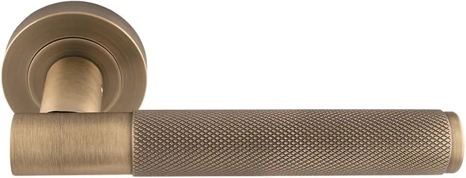 Carlisle Brass Lagos Ulitmate Tür-Set, inklusive 2 Griffen, 3 Scharnieren und einem 7,6 cm Riegel aus antikem Messing