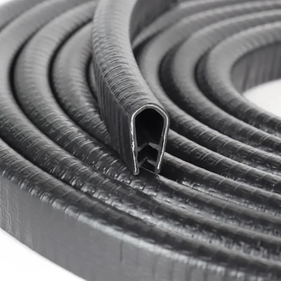 Rubber Edge Trim, U Channel Edge Trim with Metal Clips Edge Guard Protector, PVC Rubber Seal Strip for Sheet Metal, Car Doors, Hatches, Table Corners, Fit 3/64" to 1/4"(1.2mm-6.4mm), 6.5Ft, Black