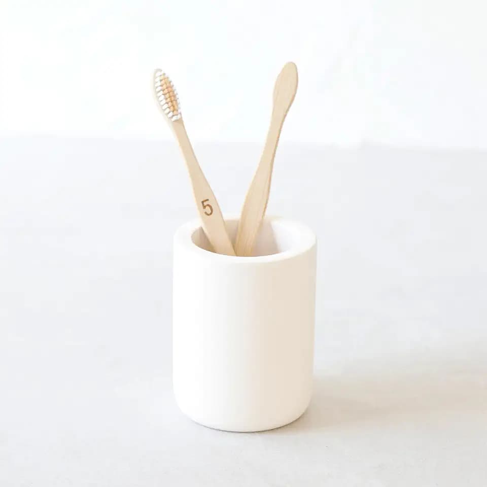 Selegna Diatomite Drying Stone Toothbrush Holder, Modern Ceramic-Look Countertop Cup with Drainage for Bathroom, Quick Drying Electric Toothbrush & Toothpaste Organizer, Stoneware Finish