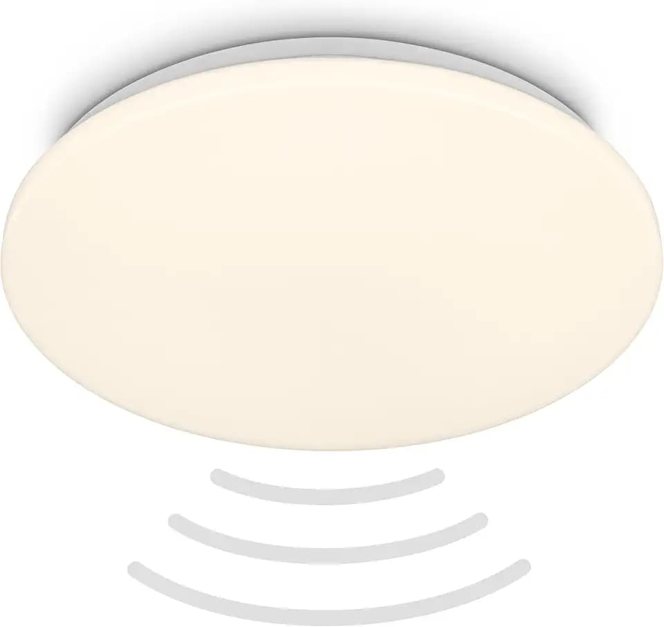 BRILONER - LED Deckenlampe mit Bewegungsmelder, 3m Reichweite IP54, Warmweiße Lichtfarbe, 120 Grad Erfassung, 35x7,5 cm, Weiß, für Bad und Küche