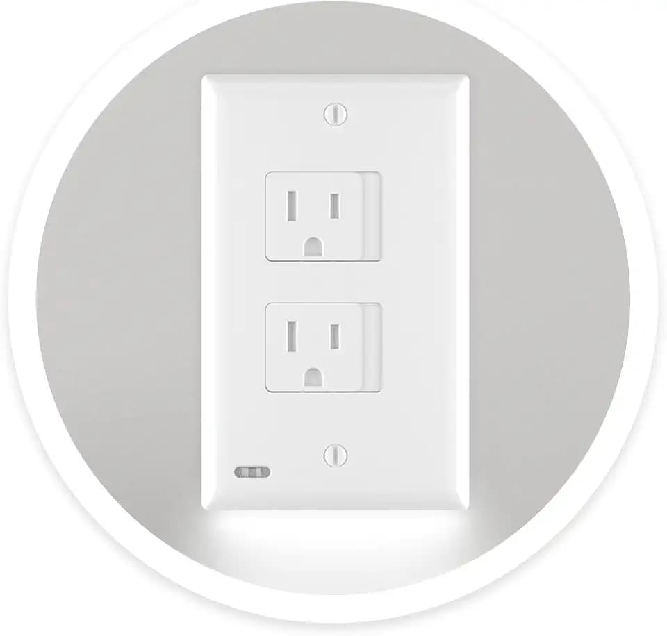 Single - SnapPower SafeLight [For Duplex Outlets] - Self-Closing Safety Cover Plate with LED Night Light - Child-Proofing Wall Plate Helps Protect Baby From Electrical Shock - (Duplex, White)