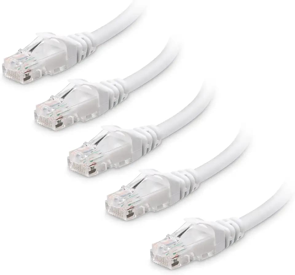 Cable Matters 10Gbps 5-Pack Snagless Cat 6 Ethernet Cable, 4ft, White