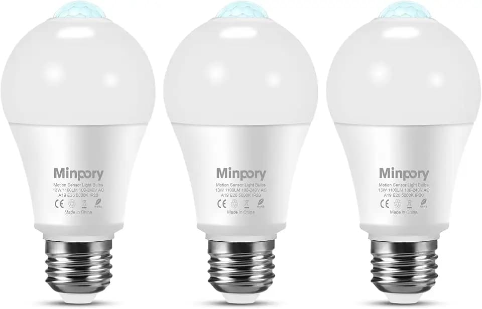 Motion Sensor Light Bulbs, 13W(100W Equivalent) Motion Detector Auto Activated Dusk to Dawn Security LED Bulb, A19 E26 5000K Daylight Outdoor/Indoor Lighting for Garage Porch Stairs Patio, 3 Pack