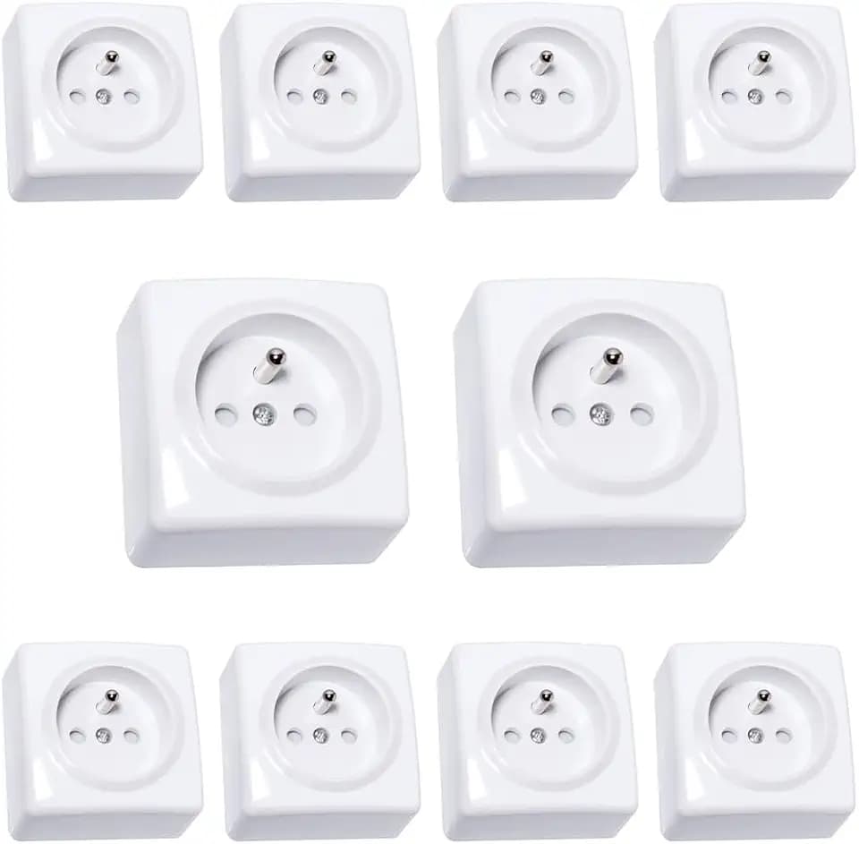 10 Stück Aufputz-Steckdose 2P+T +S weiß - Aufputz - Stromstärke 16A - Spannung 250V - Leistung 3680W - Schutzart IP20 - Kompaktes Format 63x62x41mm