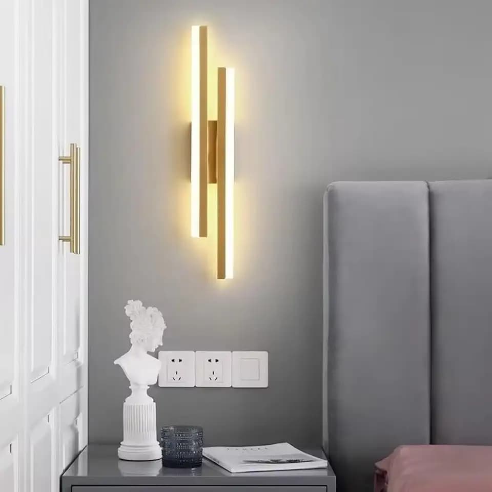 Riserva Wandleuchte LED Innen Kreative Lange Parallele 16W, 3000K, Gold | Wandleuchte Innen Moderne für Wohnzimmer, Korridor, Treppen, 40cm