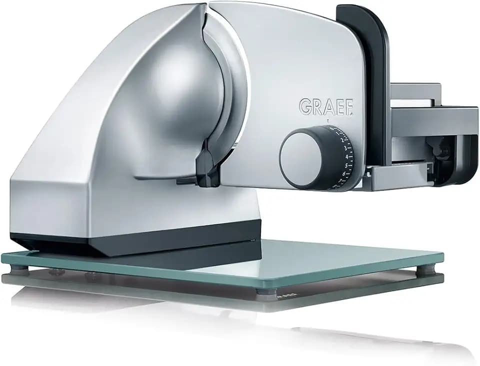 GRAEF Master M90 - Elektrischer Allesschneider, Made in Germany, Kippbar 30°, Vollstahlmesser Ø 170 mm für feinste Schnitte, Schnittstärke 0-20 mm, 170 W, Vollmetall, Schneidemaschine, Silber