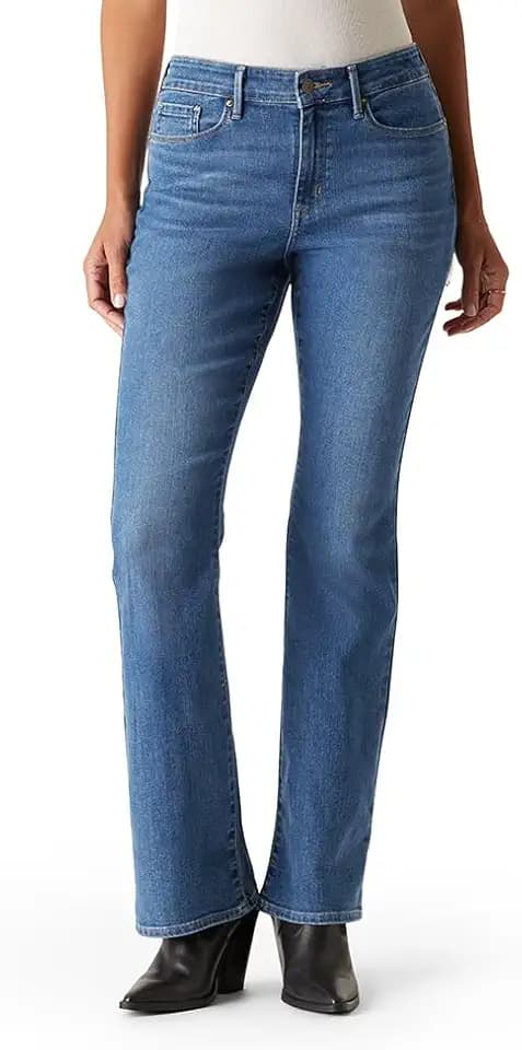 Levi Strauss Signature Gold Women's '03 Essentials Mid Rise Bootcut Jeans