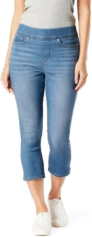 Signature by Levi Strauss & Co. Gold Label 6pm Signature by Levi Strauss & Co. Gold Label Apparel Shaping Pull-On Capris Medium Indigo One Size One Size