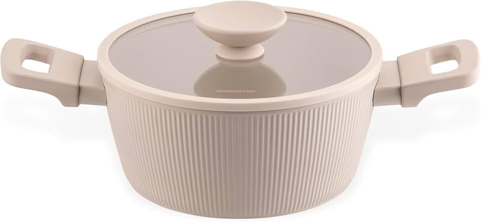 FACKELMANN x Pamela Reif Kochtopf mit Glasdeckel – 20 cm, Aus recyceltem Aluminium in Pastell Beige, keramische Beschichtung, hitzebeständig bis Plus 150 °C – Reinigung per Hand