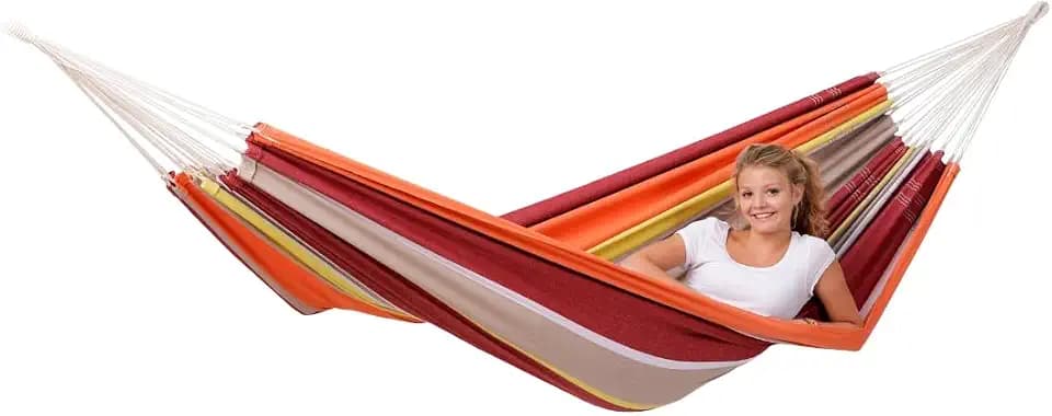 AMAZONAS Barbados - Klassische brasilianische XL Hängematte für 2 Personen | Handgefertigt, aus recycelten Materialien | Liegefläche 230x150cm | Belastbar bis 200 kg | Farbe: Acerola
