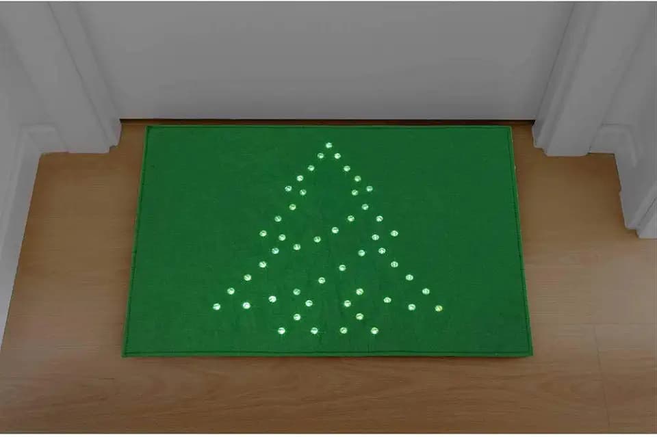 PDE-05-002 LED-Dekobeleuchtung EEK: LED (A++ - E) Fußmatte Weihnachtsbaum Grün LED Grün