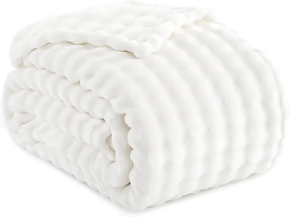 RUIKASI Bubble Decke Kuscheldecke Flauschig Weiß - 150x200cm Sofadecke & Couchdecke aus Plüsch, Warme Fleece für Wohnzimmer Deko Blanket, Dicke Wohndecke