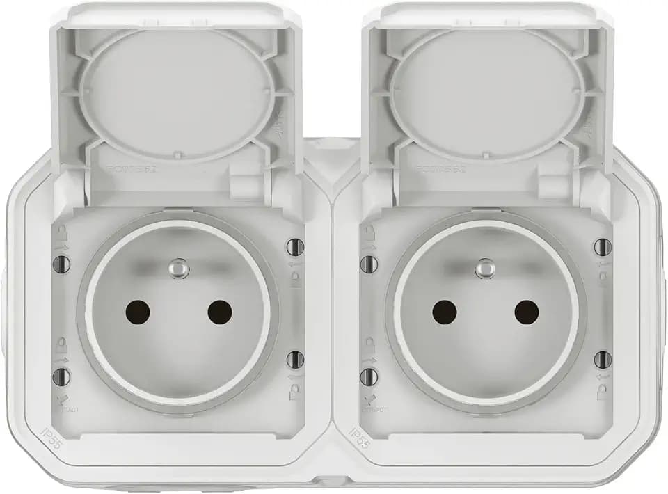 LEGRAND Wasserdichte Doppelsteckdose IP55 mit Erde Plexo – Steckdose 2P + T 16 A komplett mit Klappe – für Aufputzmontage – horizontale Montage – hergestellt in Frankreich – Weiß
