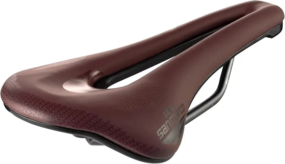 Selle San Marco SHORTFIT 2.0 Supercomfort Racing - Fahrradsattel, Gravel- und Bikepacking-Fahrradsattel, leicht und bequem, mit anatomischem Loch und extra Gelschicht, Stahlrahmen