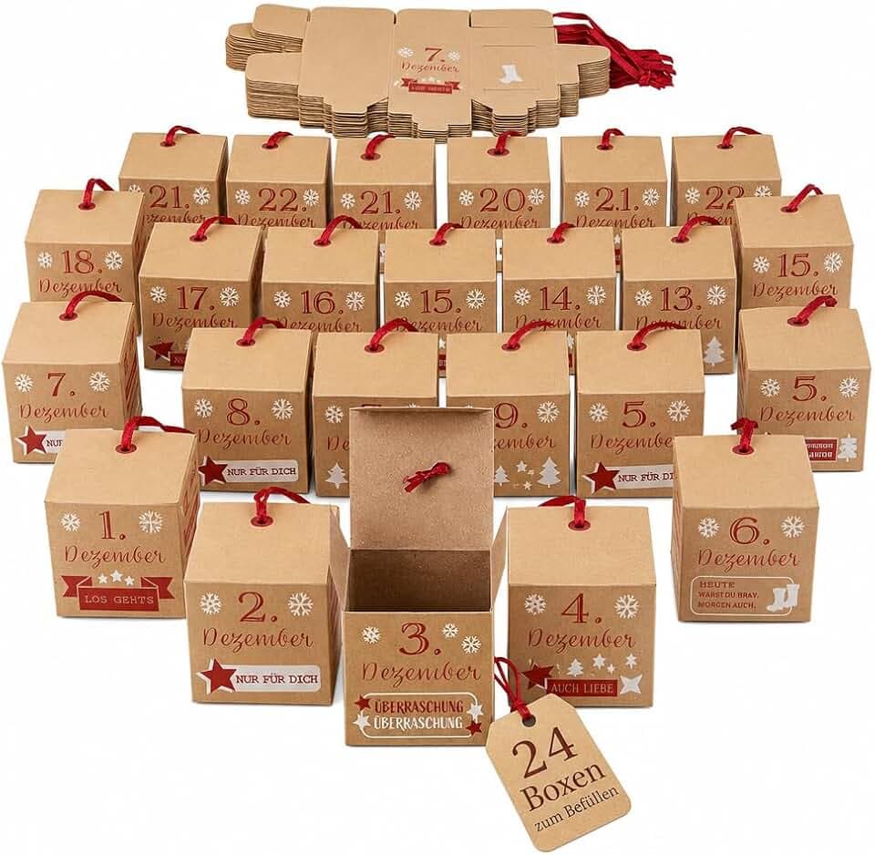 MIJOMA Adventskalender zum Befüllen – DIY Weihnachtskalender mit 24 Kraftpapier Schachteln und roten Stoffbändern für kleine Geschenke