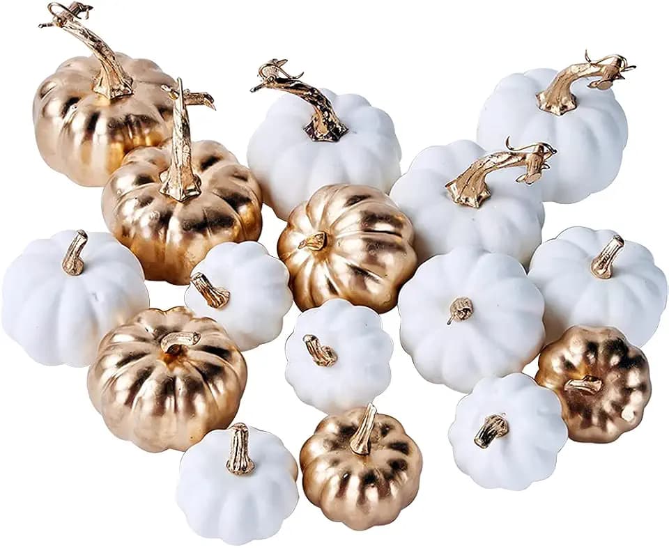 Miaikoe 16 Pcs Verschiedene Herbst Künstliche Kürbisse Ernte Weiß Faux und Gold Überzug für Halloween Thanksgiving Dekoration Anzeigen