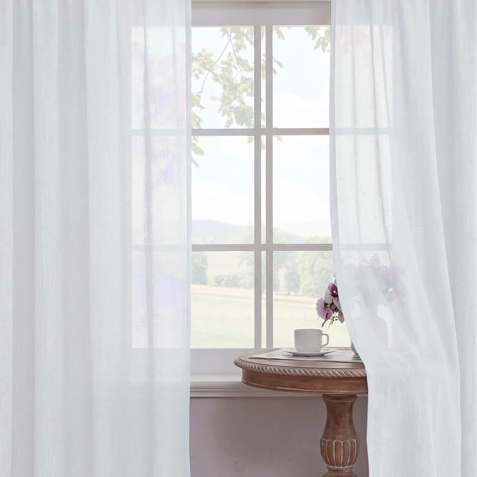 BellaHills Gardinen Leinenoptik Kurz Vorhänge Leinen mit Ösen Fenstervorhang Wohnzimmer Leinenstoff Halbtransparent für Schlafzimmer 2er Set 122cmx140cm (HxB) Weiß