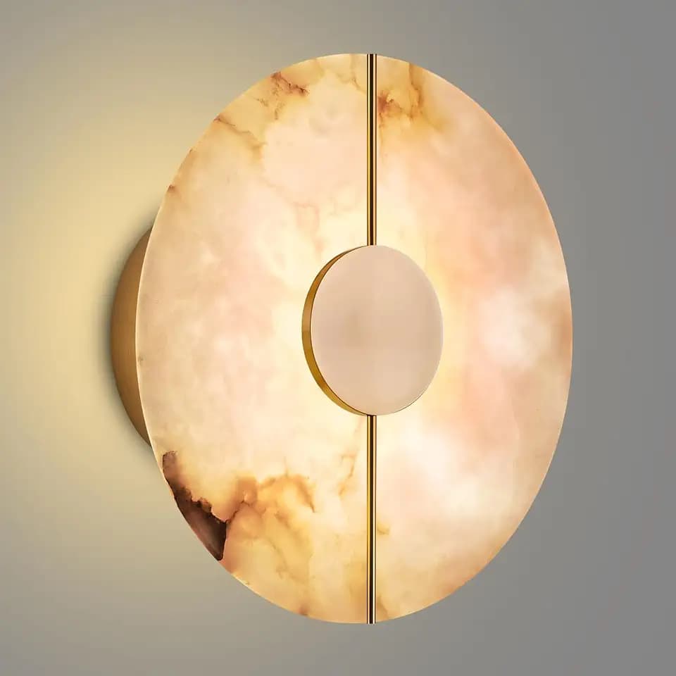 White Alabaster Wall Sconce Brass Natural Marble Wall Sconce Vintage Gold Round Store Modern LED Wall Light Fixture Mid Century Wall Mounted Lamp for Bedroom Hallway Living Room Bathroom