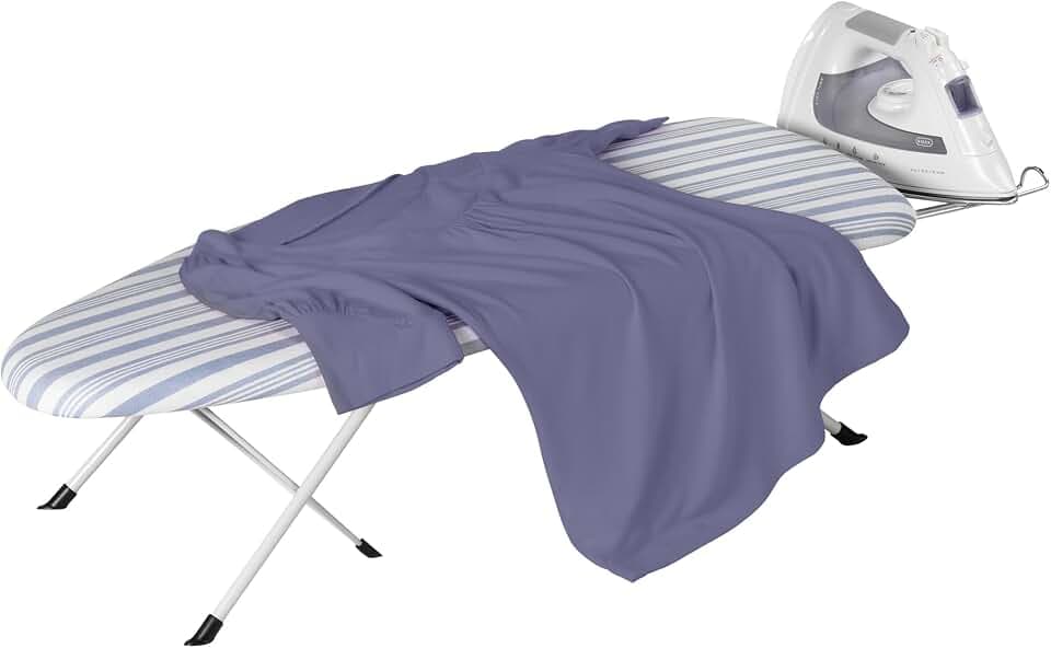 Honey-Can-Do Bügelbrett mit Bügeleisenablage, zusammenklappbar, BRD-09222, Blau, 81,3 x 30,5 cm (L x B)