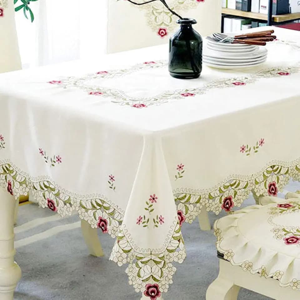 LeLehome Flower Embroidered Classic Tablecloth, 55" X 78" Oblong Floral Vintage Lace Table Cloth Cover for Home Dining Kitchen Wedding Party Indoor Decoration, Rectangular Red Rose