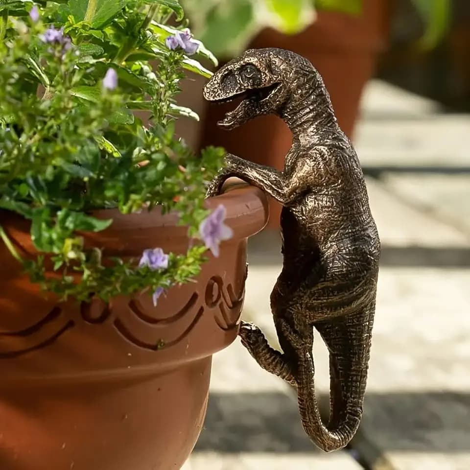 Dinosaur Flower Pot Hugger Figurines, Dinosaur Statue Planter Decor for Garden Yard Fence Balcony Home Plant Decoration Gifts