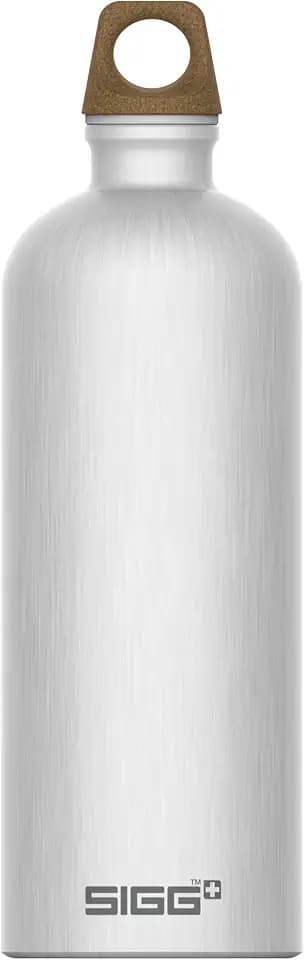 SIGG - Alu Trinkflasche - Traveller MyPlanet - Made in Switzerland - Für Kohlensäurehaltige Getränke Geeignet - Auslaufsicher - Federleicht - BPA-frei - 0,6L / 1L