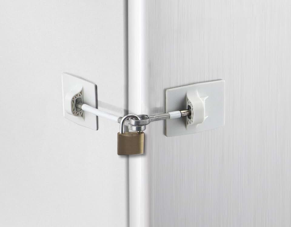 Computer Security Products Kühlschrankschloss mit Vorhängeschloss - Schloss mit Schlüssel - Kindersicherung für Kühlschrank - Weiß