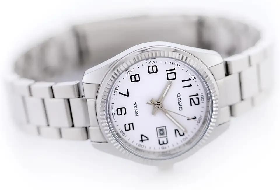 Casio Damen Analog Quarz mit Edelstahl Armbanduhr