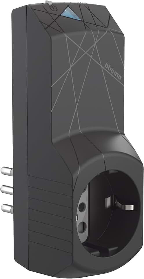 Bticino S3623GC Smart WiFi-Steckdose, italienische Wandsteckdose, Energieüberwachung durch App, Sprachsteuerung, Timer-Funktion, kompatibel mit Alexa und Google Home, Kleiner Stecker 10 A, Schwarz