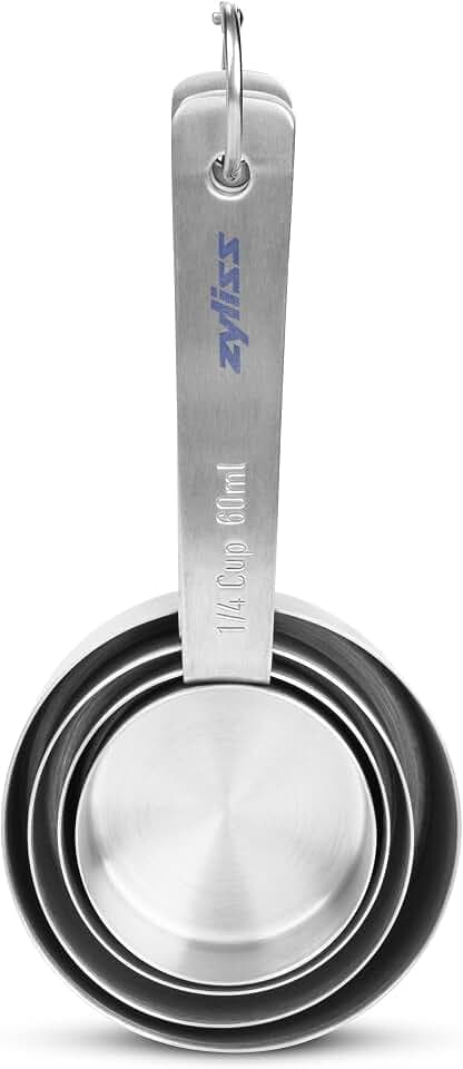 Zyliss E970056 Messbecher, Edelstahl, Silber, Backzutaten messen/flüssige/trockene Artikel, inkl. 4 x Löffel,5 Jahre Garantie