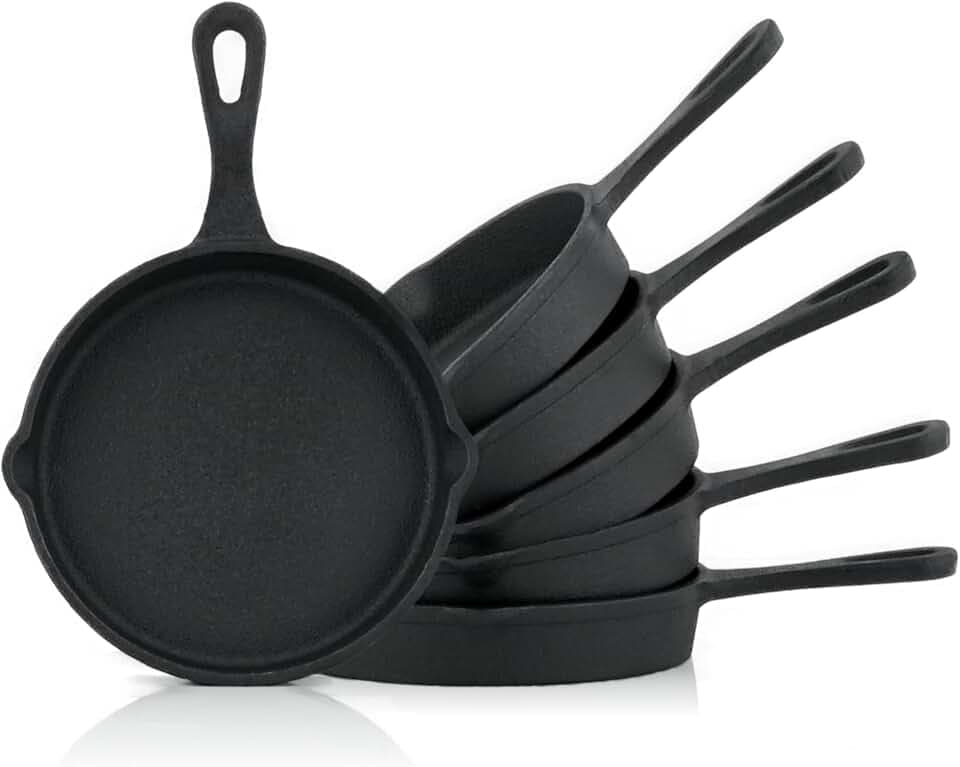 BBQ-Toro Gusseisen Grillpfännchen (6-er Set) | Ø 12,5 cm | bereits eingebrannt - preseasoned | Gusseisen Grillpfannen, Pfännchen, Servierpfanne, Grillpfanne, Gusspfanne, inkl. 2 Ausgießer am Rand