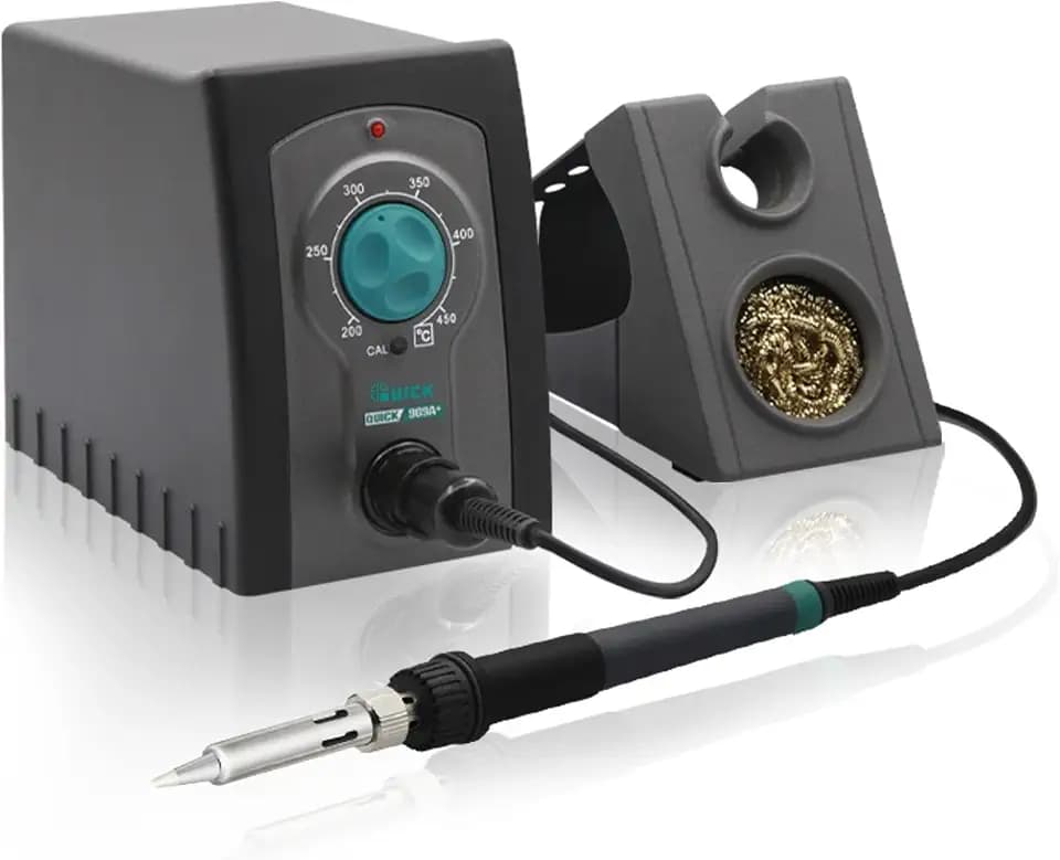QUICK 969A+ analoge Industrie-Handlötstation 70W Arbeitstemperatur 200°-450°C regelbar, kalibrierbar, Set mit Ablageständer und 0,5mm Lötspitze für bleihaltiges und bleifreies Löten