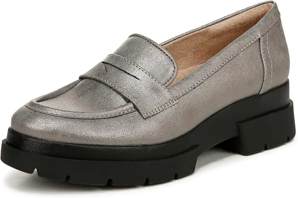 Naturalizer Women's Ophelia Slip on Lug Sole Loafer