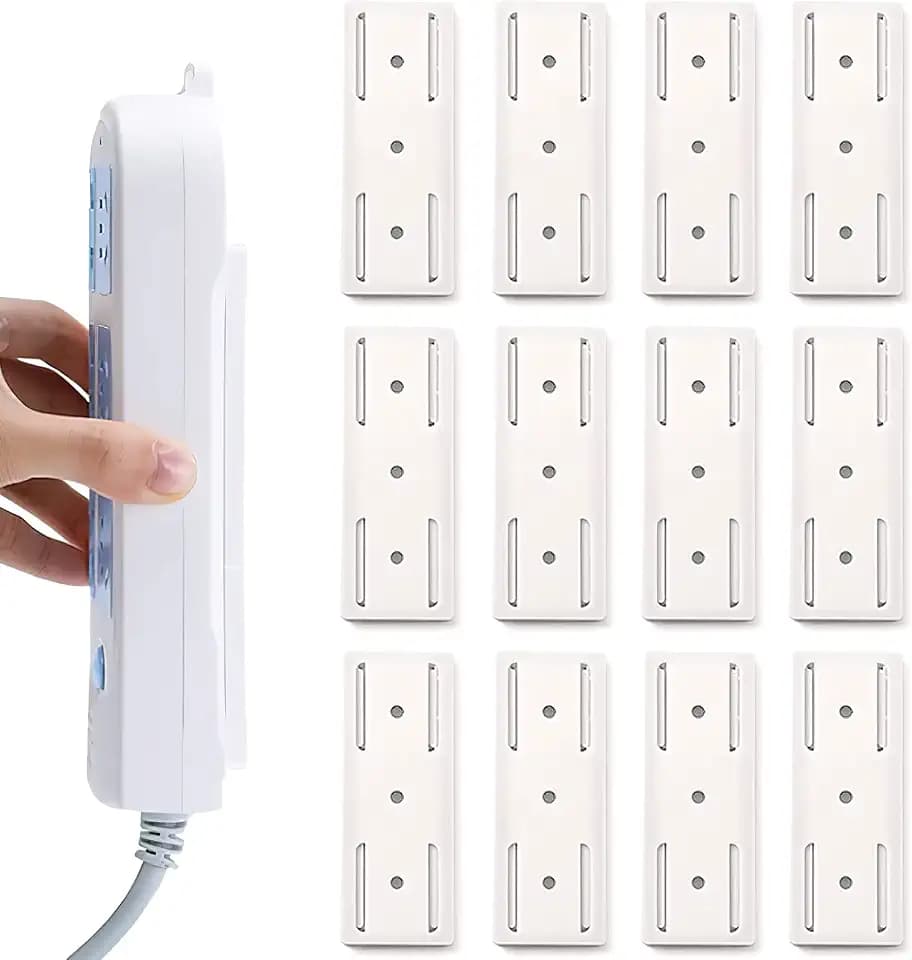 12 Stück Selbstklebender Stanzfreier Sockelhalter, Steckdosenleiste Halterung Power Strip Holder Steckdose Fixierer Wandhalterung Ständer für Steckdose Router Küche Organisieren(Weiß)