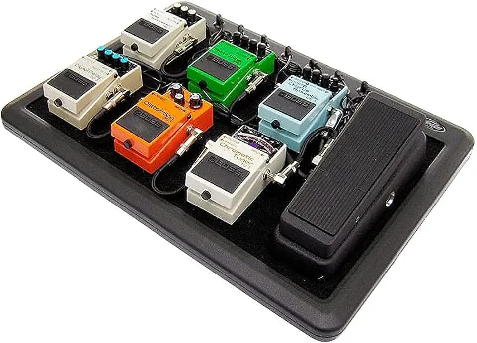 SKB PS8 Powered Pedal Board with Gig Bag