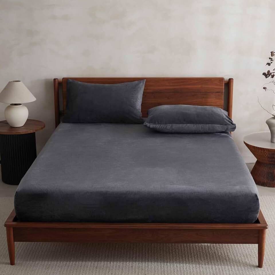 SDY Velvet Luxury Queen Fitted Sheet Only, Extra Deep Pocket Fits 14-16 Inch Mattress, Ultra Soft Wrinkle-Free & Breathable Bottom Sheet for All Season, Grey
