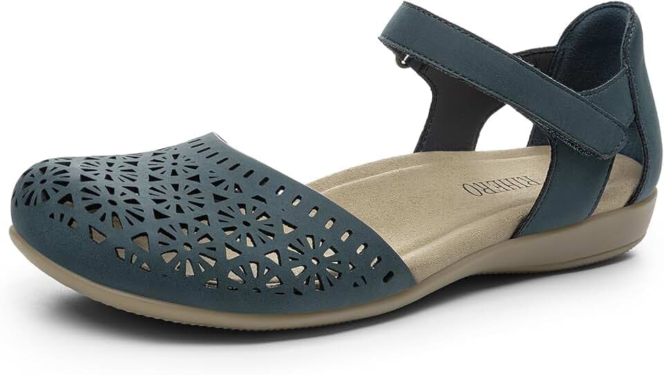Rihero Women's Comfortable Closed Toe Flat Sandals