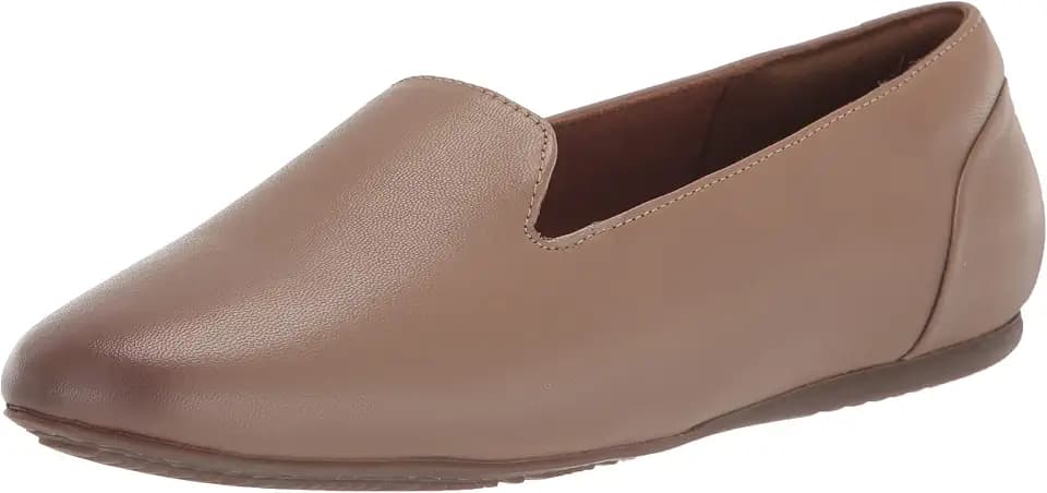 SoftWalk Women's Shelby Loafer Flat Taupe