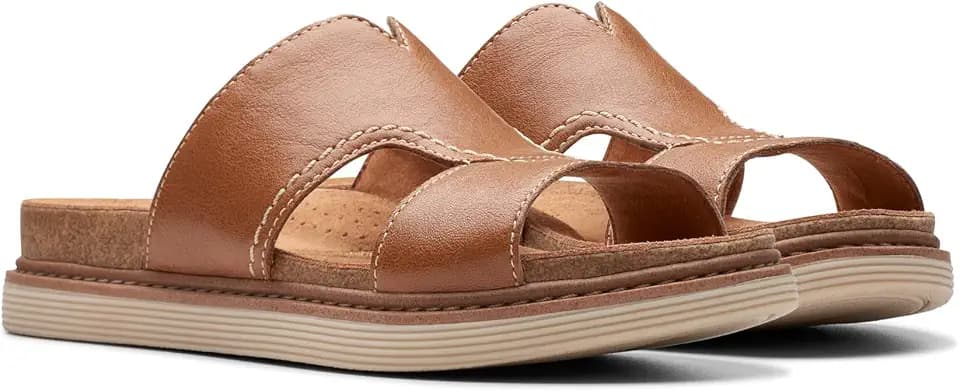 Clarks Women's Arwell Walk Flat Sandal