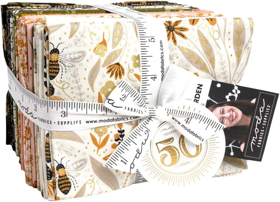 Gingiber Bee Garden 28 Fat Quarters 1 Panel Moda Fabrics 48410AB