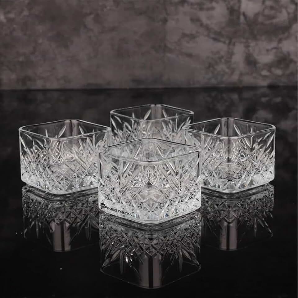 Premium Quadratische Glas Schalen 4er Set 235ml, Dessertschalen Glas 100% BLEI FREI Eisbecher, Glasschalen Deko, Dessertbecher Eis und für Obst Vorspeise Pudding Schalen, Glass Dessert Bowls