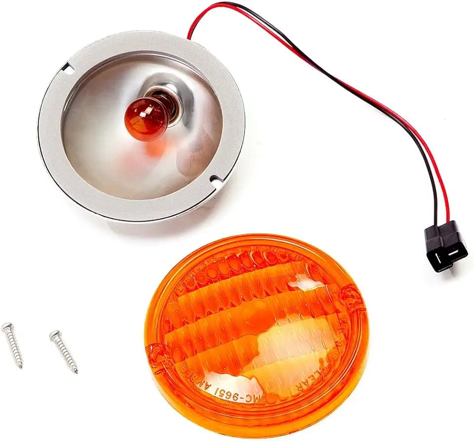 Omix-Ada | 12405.07 | Parking Light Assembly, Amber | OE Reference: 5752771A | Fits 1976-1986 Jeep CJ
