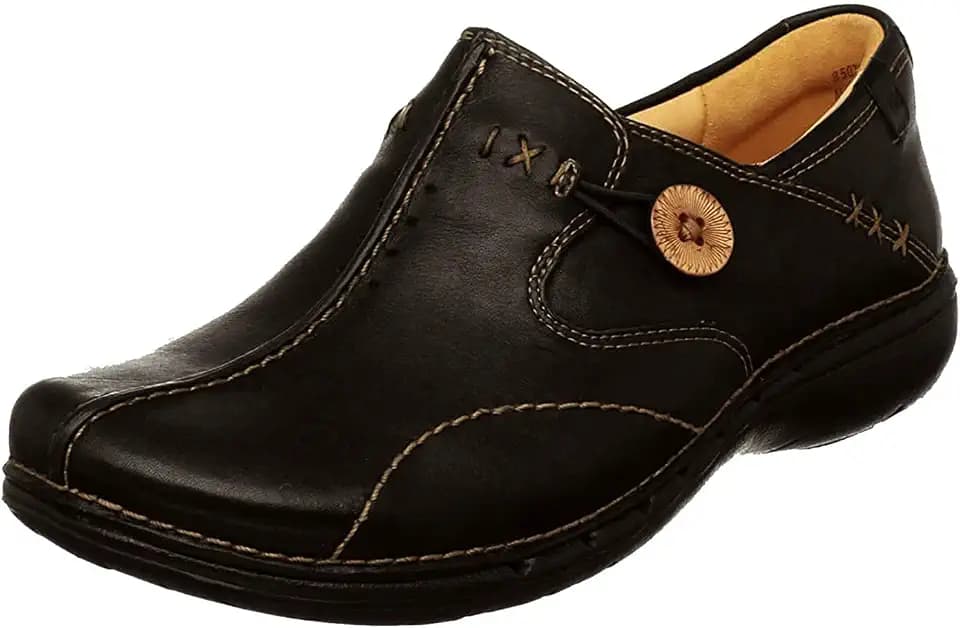 Clarks Women's Un.Loop Slip-On Shoes